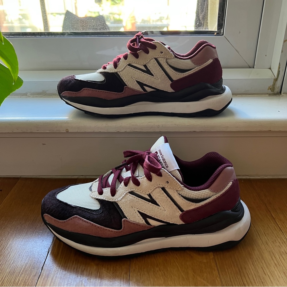 FIGS X NEW BALANCE SNEAKERS 5740